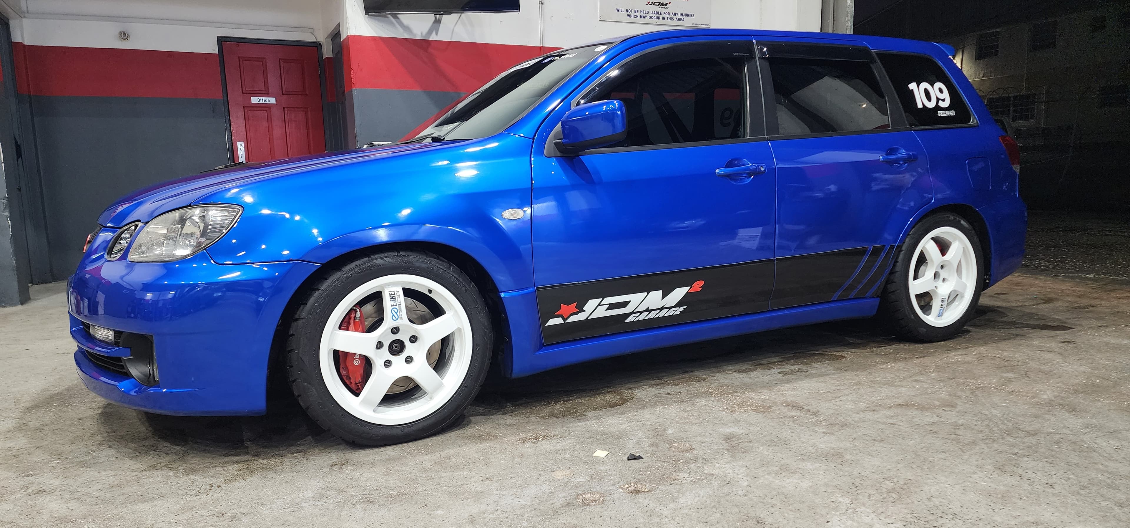 2005 Mitsubishi Airtrek Turbo R